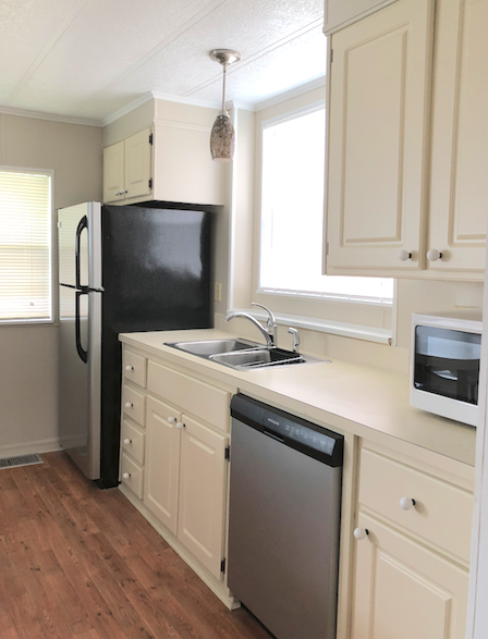 Cottage Kitchen with Dishwasher